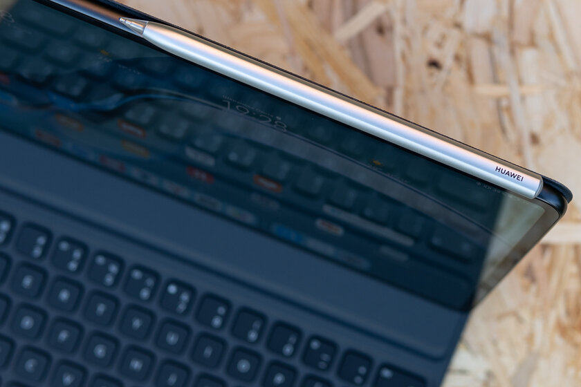 Планшет на HarmonyOS для работы. Полмесяца тестировал MatePad Pro и сделал выводы о замене Android — Дисплей со стилусом и звучание. 8