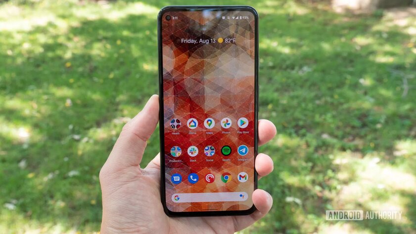 Google Pixel 5a — лучший смартфон средней цены? Выжимка с обзоров западных изданий