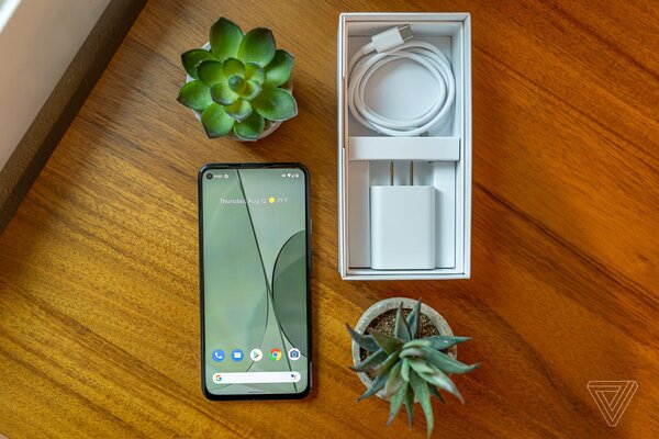 Google Pixel 5a — лучший смартфон средней цены? Выжимка с обзоров западных изданий