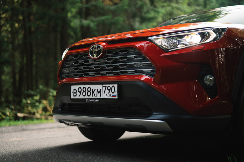 Бестселлер от Toyota, но есть вопросы. Тест-драйв RAV4 (2020) — Отзыв. 7