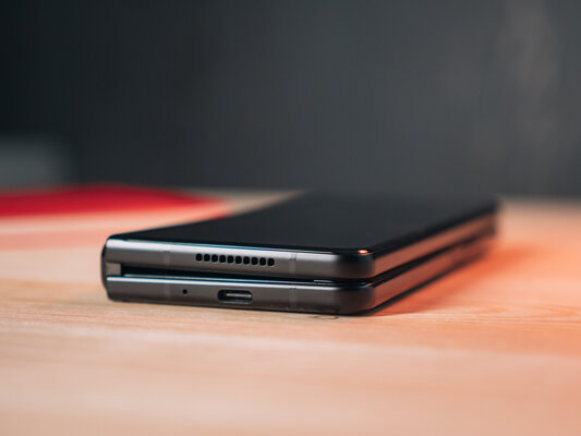 Хожу неделю с новым складным смартфоном Samsung, и… он удобен. Обзор Galaxy Z Fold 3 — Дизайн. 2
