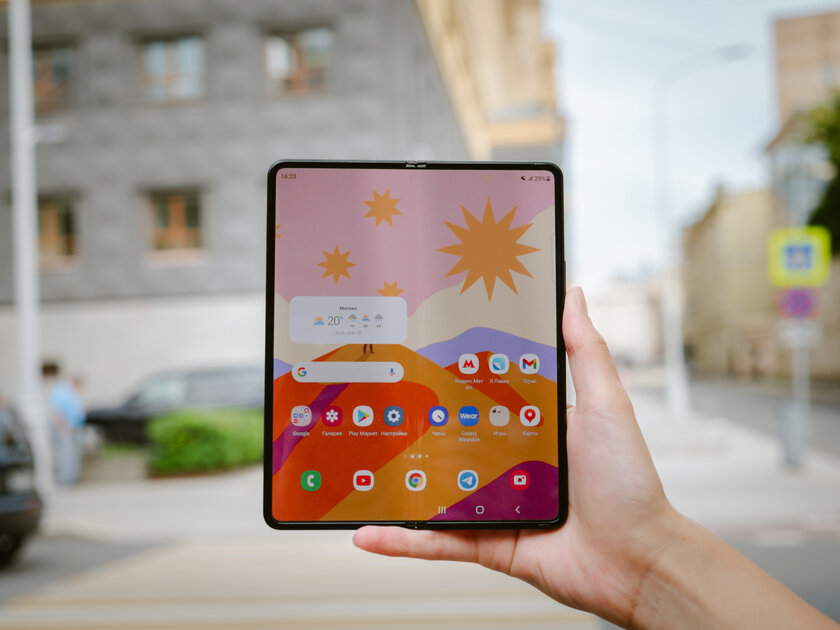 Хожу неделю с новым складным смартфоном Samsung, и… он удобен. Обзор Galaxy Z Fold 3 — Железо. 2