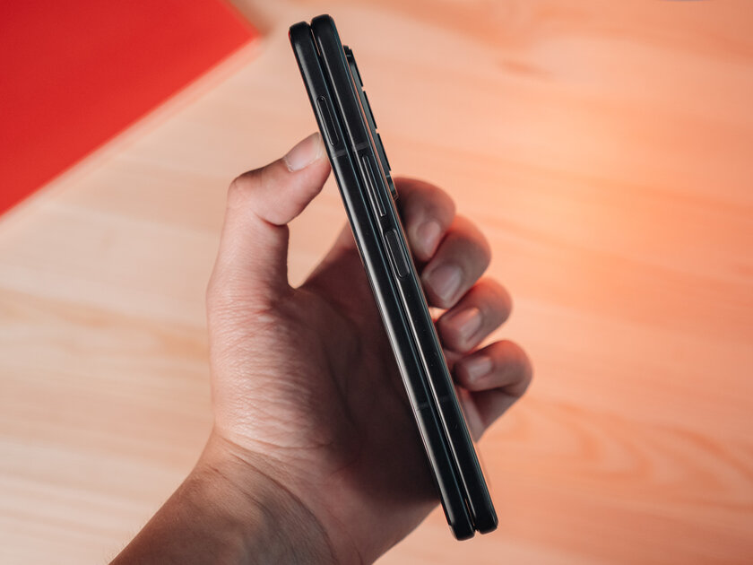 Хожу неделю с новым складным смартфоном Samsung, и… он удобен. Обзор Galaxy Z Fold 3 — Железо. 1