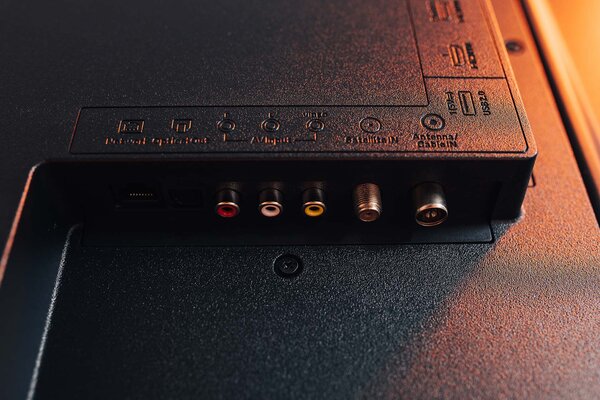 Хороший, но недорогой телевизор Xiaomi с несколькими недостатками. Обзор Mi TV P1 43