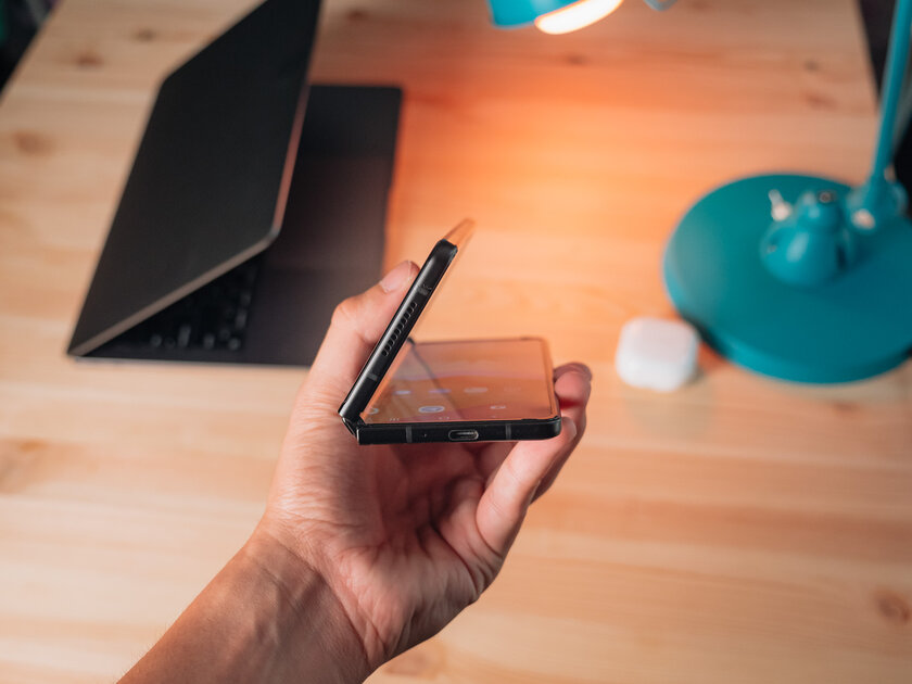 Хожу неделю с новым складным смартфоном Samsung, и… он удобен. Обзор Galaxy Z Fold 3