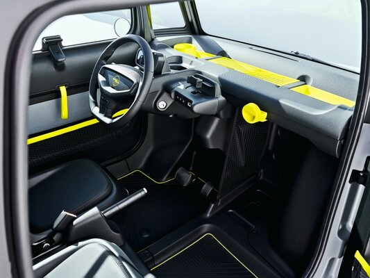 Меньше Оки: Opel представил компактный городской электромобиль Rocks-e для молодёжи