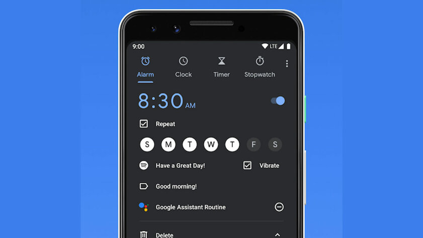 Не ставьте будильник через стандартные «Часы» на Android. Из-за бага у многих он не срабатывает