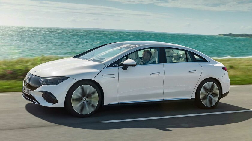 Mercedes-Benz представила пять электрокаров: от убийцы Tesla до кроссовера от Maybach