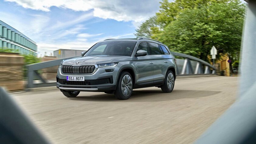 Skoda объявила российские комплектации и цены обновлённого городского кроссовера Kodiaq