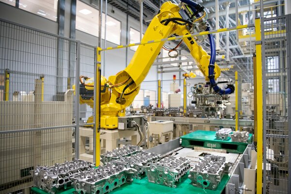 Hyundai открывает завод двигателей в Санкт-Петербурге — пятый в мире