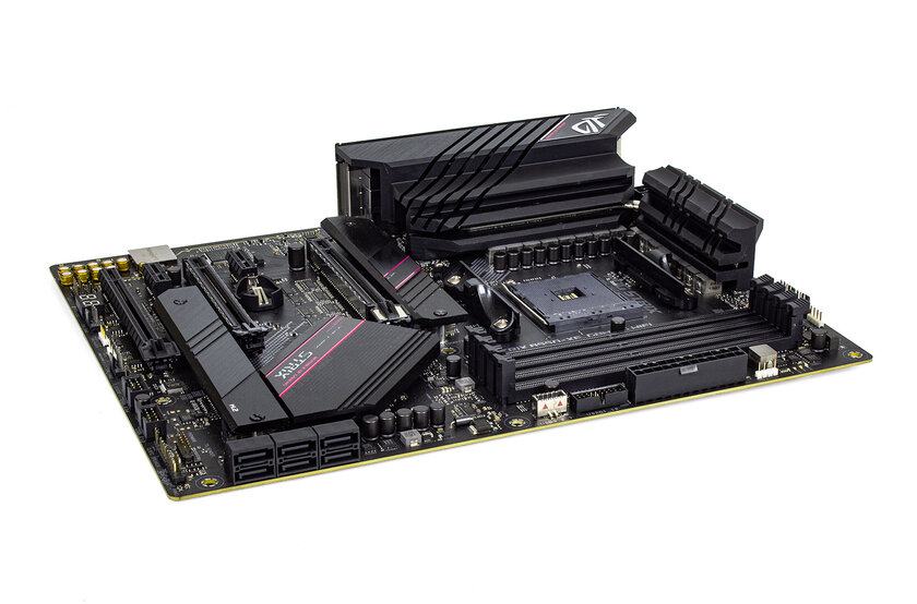 Обзор ASUS ROG STRIX B550-XE GAMING WIFI: идеальная плата для мощного конфига под разгон — Отзыв. 1