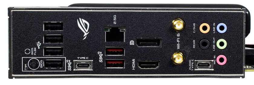 Обзор ASUS ROG STRIX B550-XE GAMING WIFI: идеальная плата для мощного конфига под разгон — Внешний вид. 13