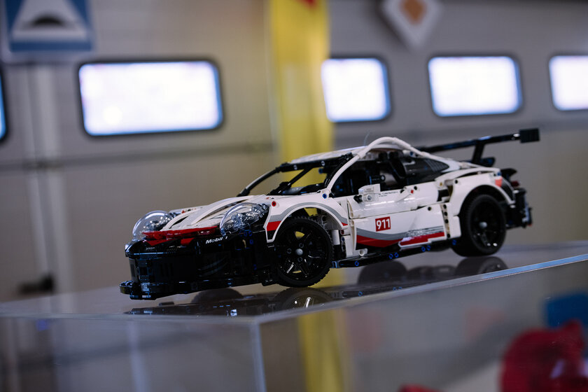 Провели день на Porsche Sportscar Together Day 2021