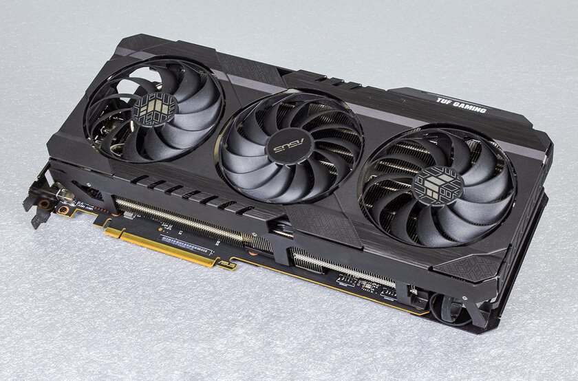 Обзор ASUS TUF Radeon RX 6800 XT OC: хороший вариант для тех, кто к нему готов — Упаковка, внешний вид. 2