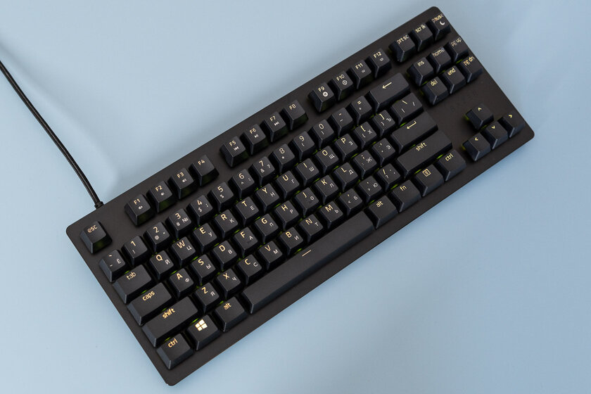Эту клавиатуру можно (и нужно!) кастомизировать. Обзор Razer Huntsman V2 TKL — Внешний вид и удобство. 1