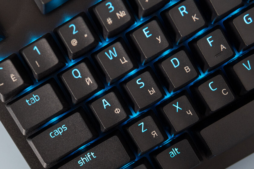 Эту клавиатуру можно (и нужно!) кастомизировать. Обзор Razer Huntsman V2 TKL — Переключатели и производительность. 5