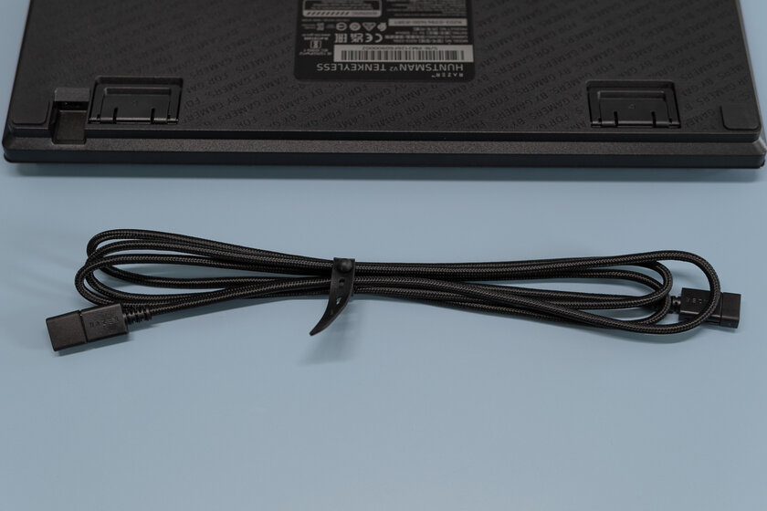 Эту клавиатуру можно (и нужно!) кастомизировать. Обзор Razer Huntsman V2 TKL — Подключение. 3