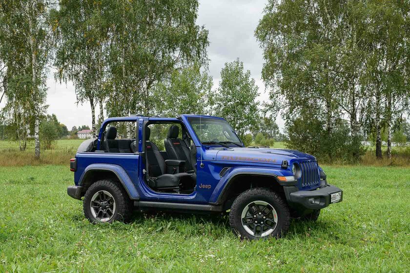 Самый. Настоящий. Джип! Проехал 2 000 км на Jeep Wrangler Rubicon (2018) и делюсь впечатлениями — Интерьер. 35