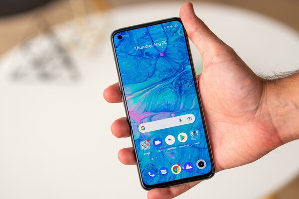Какой смартфон купить в октябре 2021: рейтинг лучших моделей на любой бюджет — Рейтинг смартфонов до 32 000 рублей. 5