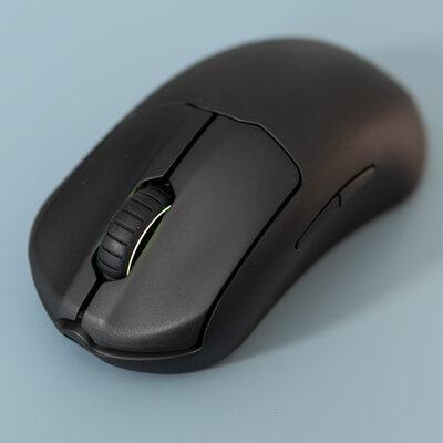 Геймерам от профессионалов. Обзор SteelSeries Prime Wireless — Внешний вид и эргономика. 7