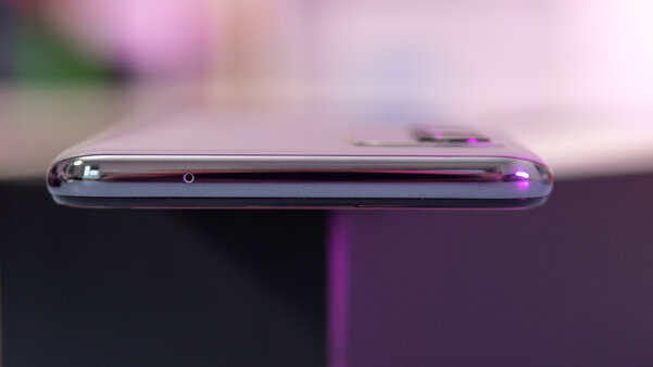 Конкурент среднебюджетным Xiaomi и Samsung. Обзор Realme GT Master Edition — Железо и софт. 22