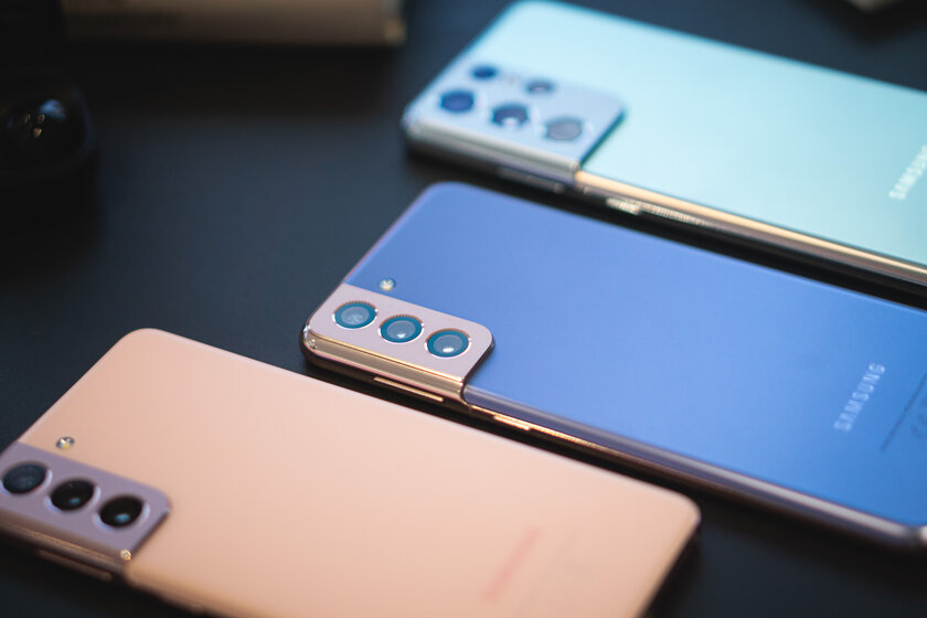 Samsung вернула себе лидерство на рынке смартфонов, Xiaomi опустилась на третье место