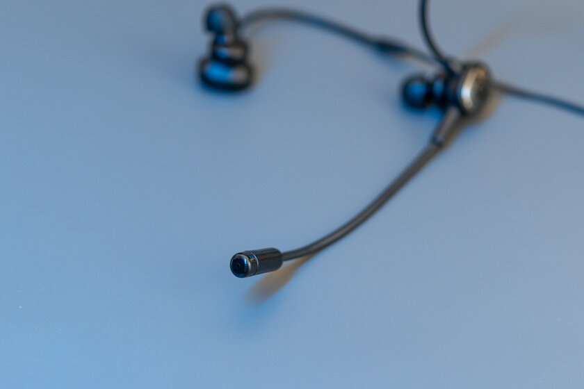Если к TWS приделать микрофон и провода. Обзор SteelSeries Tusq для мобильного гейминга — Звучание и микрофон. 1
