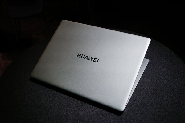 Huawei привезла в Россию ноутбуки MateBook 14s с экраном 90 Гц и Intel 11-го поколения