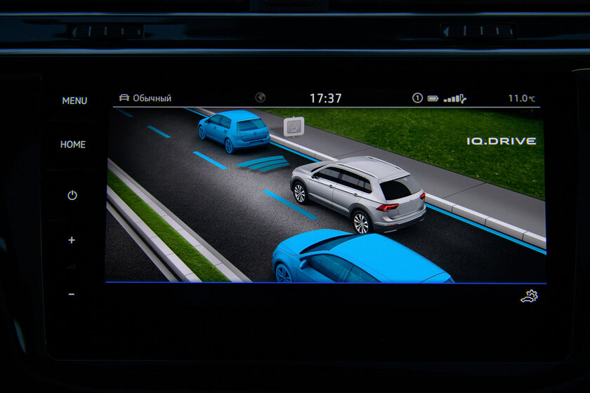 Малый повзрослел. Тест-драйв заряженного Volkswagen Tiguan R-Line (2021) — Интерьер и удобство внутри. 15
