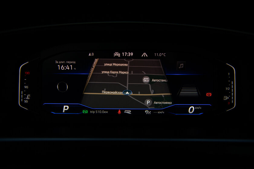 Малый повзрослел. Тест-драйв заряженного Volkswagen Tiguan R-Line (2021) — Интерьер и удобство внутри. 28