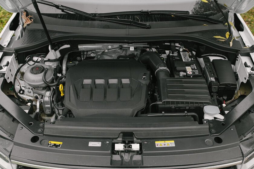 Малый повзрослел. Тест-драйв заряженного Volkswagen Tiguan R-Line (2021) — В путь. 1