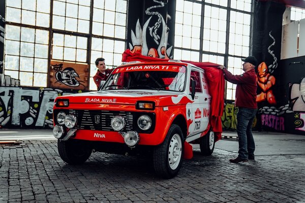 Команда из Швейцарии примет участие в Dakar-2022 на Ниве 1984 года выпуска