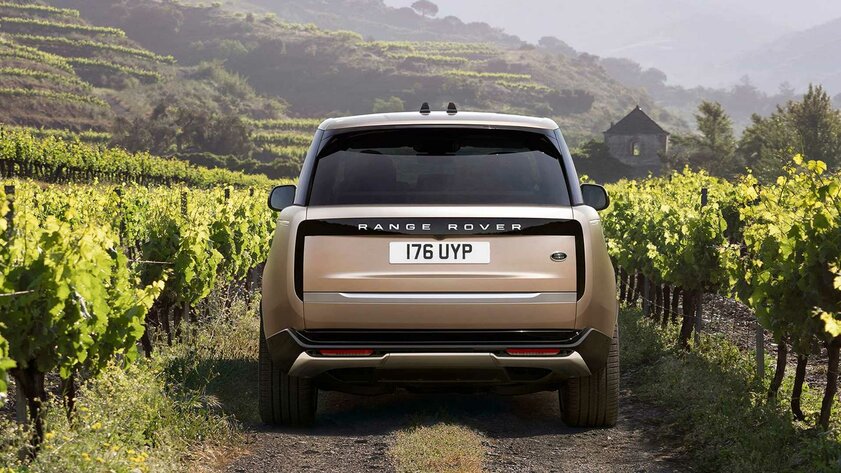 Представлено пятое поколение Range Rover: новая платформа и огромный дисплей