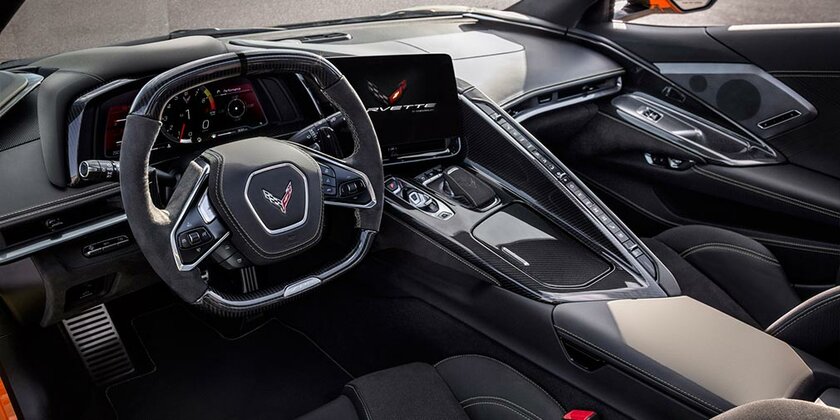 Новый Corvette оснастили мощнейшим V8 в истории: от нуля до сотни за 2,6 секунды