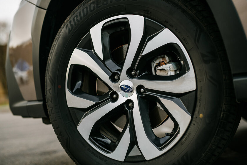 Эта машина различает водителей! Тест-драйв Subaru Outback 6-го поколения