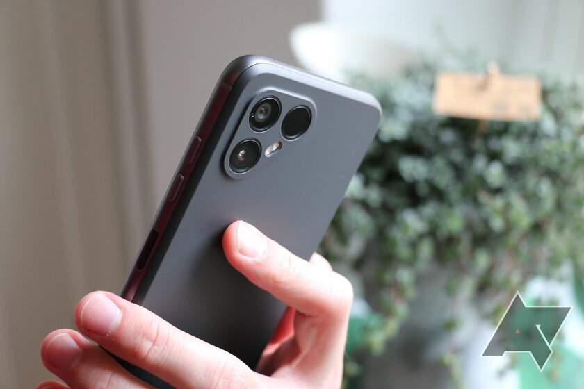 Такими должны быть все: смартфон-конструктор Fairphone 4 с легчайшим ремонтом