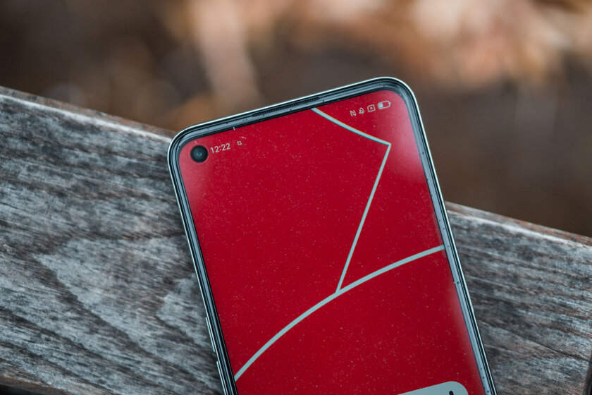 Экран на 120 Гц в бюджетном смартфоне. Обзор необычного Realme 8i — Дисплей. 1