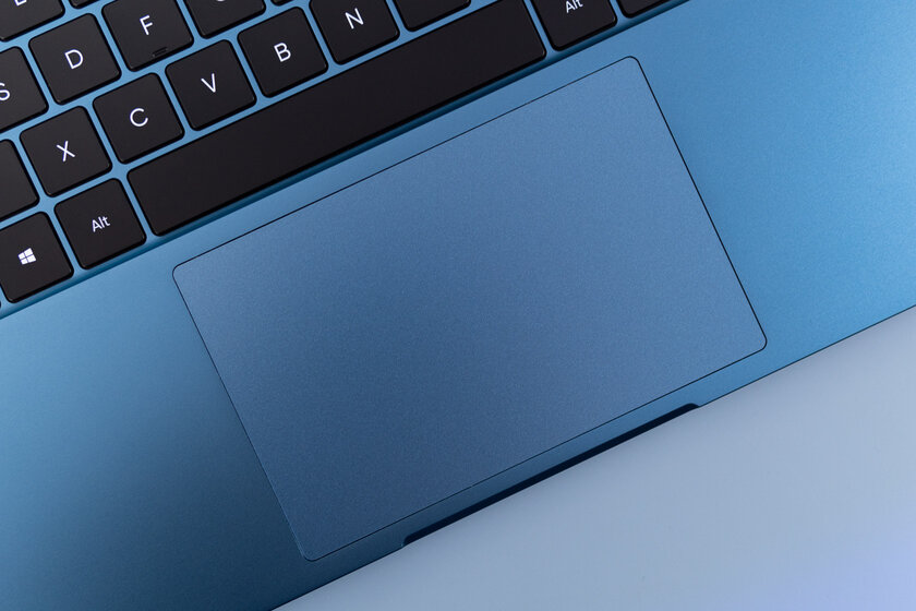 На что способен производитель смартфонов в сегменте ноутбуков? Обзор Realme Book — Клавиатура и тачпад. 3