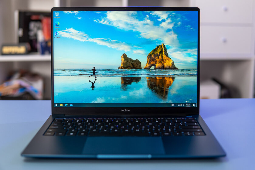 На что способен производитель смартфонов в сегменте ноутбуков? Обзор Realme Book — Дисплей и звучание. 1