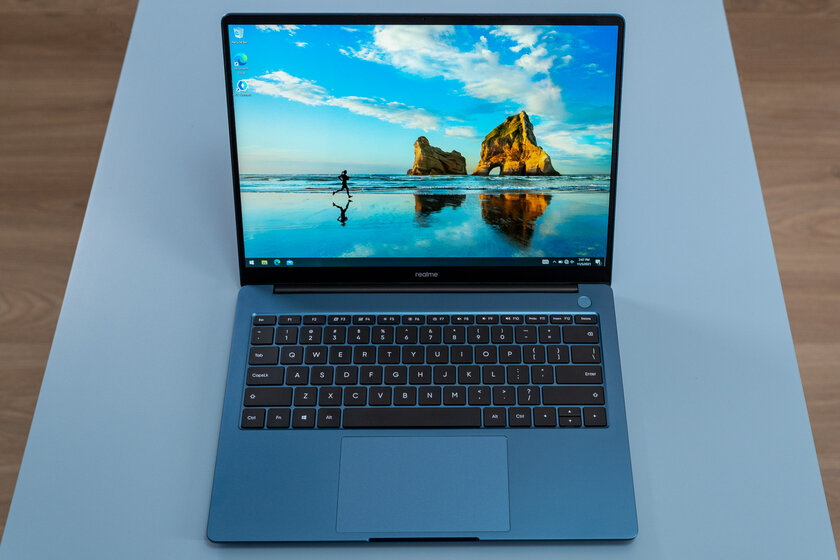 На что способен производитель смартфонов в сегменте ноутбуков? Обзор Realme Book — Дизайн и эргономика. 4