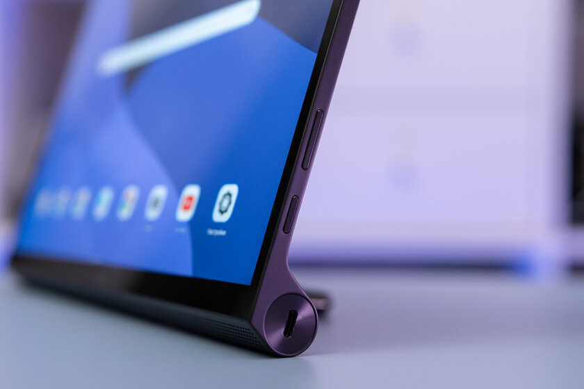 Планшет со встроенной ручкой-подставкой — гениально. Обзор Lenovo Yoga Tab 13 — Внешний вид и эргономика. 7