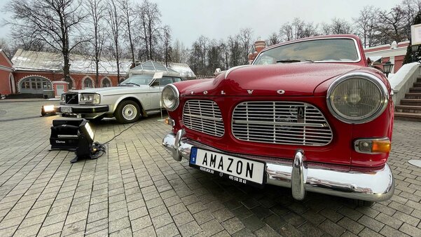Volvo отметила 50 лет на российском рынке и показала винтажные автомобили