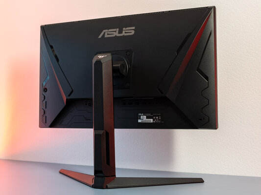 Когда игровой монитор удобен в повседневности. Обзор ASUS TUF Gaming VG28U — Внешний вид и подставка. 2