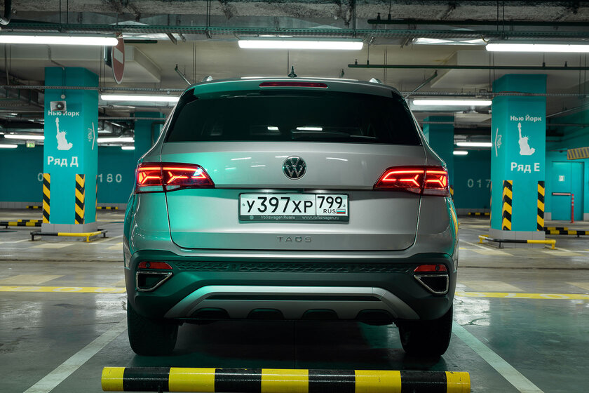 Раньше таких называли хетчбэками. Тест-драйв Volkswagen Taos (2021)
