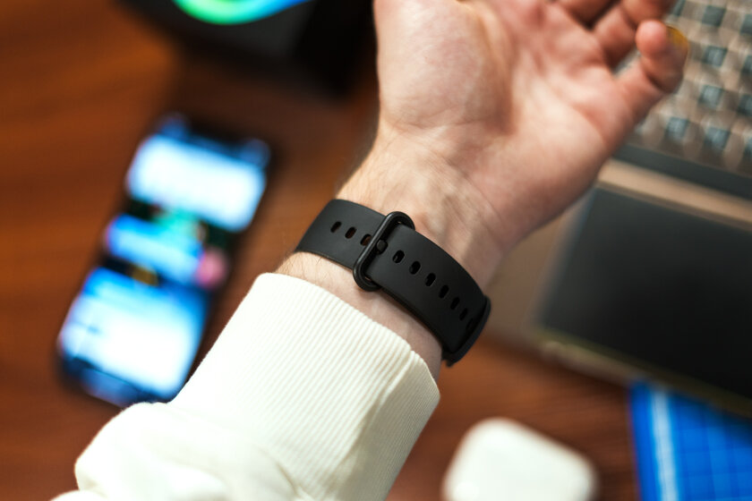 На чём экономят производители умных часов: обзор Xiaomi Redmi Watch 2 Lite — Внешний вид и эргономика. 3