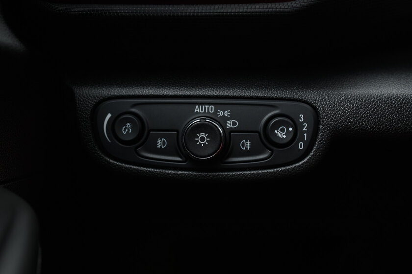 А ты точно из Америки? Тест-драйв Chevrolet Trailblazer 2021 — В статике. 14