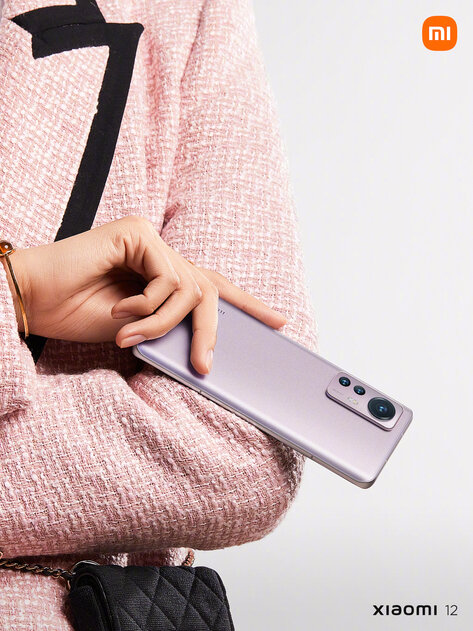 Xiaomi представила прямых конкурентов iPhone 13 с рекордными экранами и интересными функциями