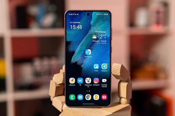 Samsung представила долгожданный народный флагман Galaxy S21 FE