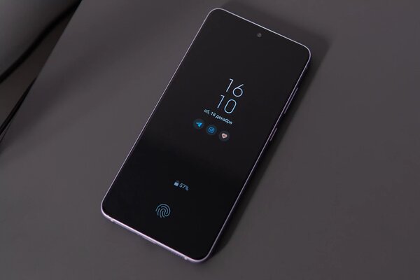 Samsung представила долгожданный народный флагман Galaxy S21 FE