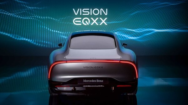 Mercedes представил электромобиль Vision EQXX: 1000 км и 47,5-дюймовый умный дисплей